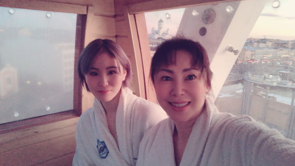 BB9925B2-93AA-4258-8BAE-4B745665FBA1