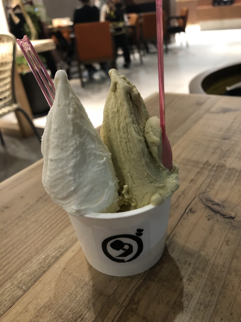 16348495-39BC-4593-9C43-DE2FE3CCC95B