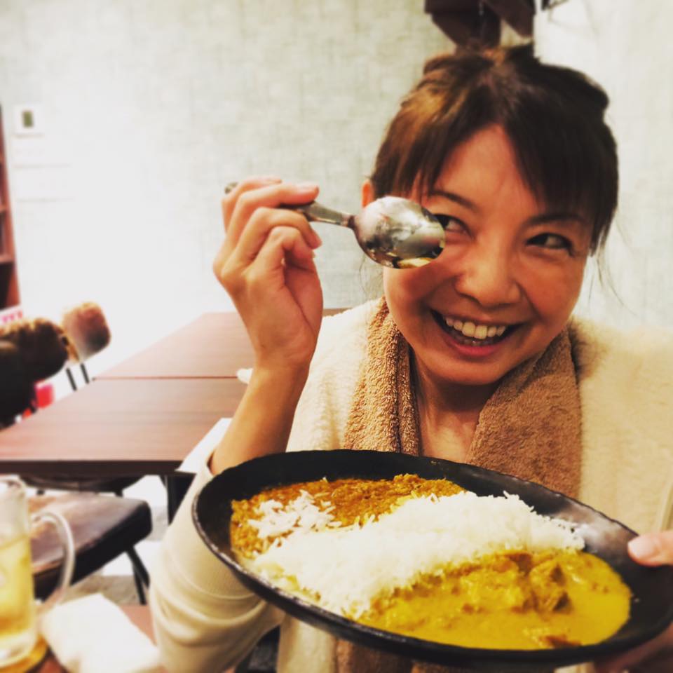 2019年の食いしん坊ブログのスタートは昭和のCМ「おせちもいいけどカレーもね！」