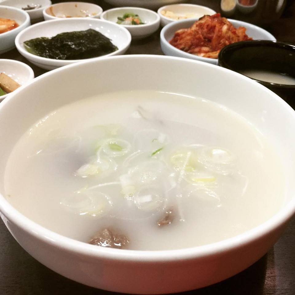 24時間営業だからついつい行ってしまう！赤坂・一龍本店ソルロンタン