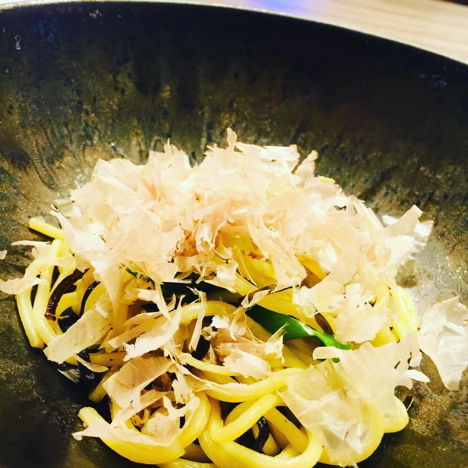 かつて深夜の炭水化物マニアを唸らせた伝説の塩焼きそば復活＠キッチン ハクガ