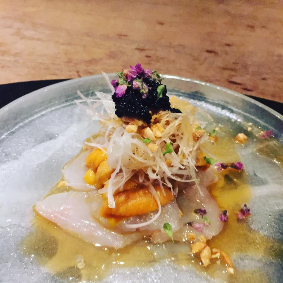 シェフの誕生日に訪問できて幸運でした！初めての「斎華」