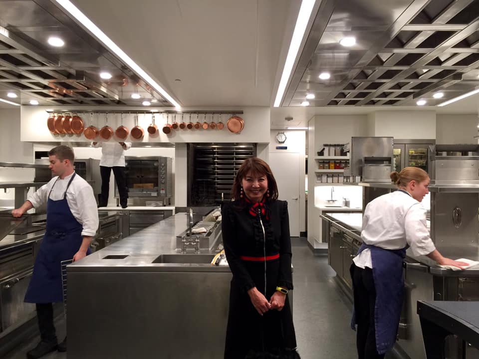 全米一予約が取れないレストランの機能美溢れるキッチンへ潜入！