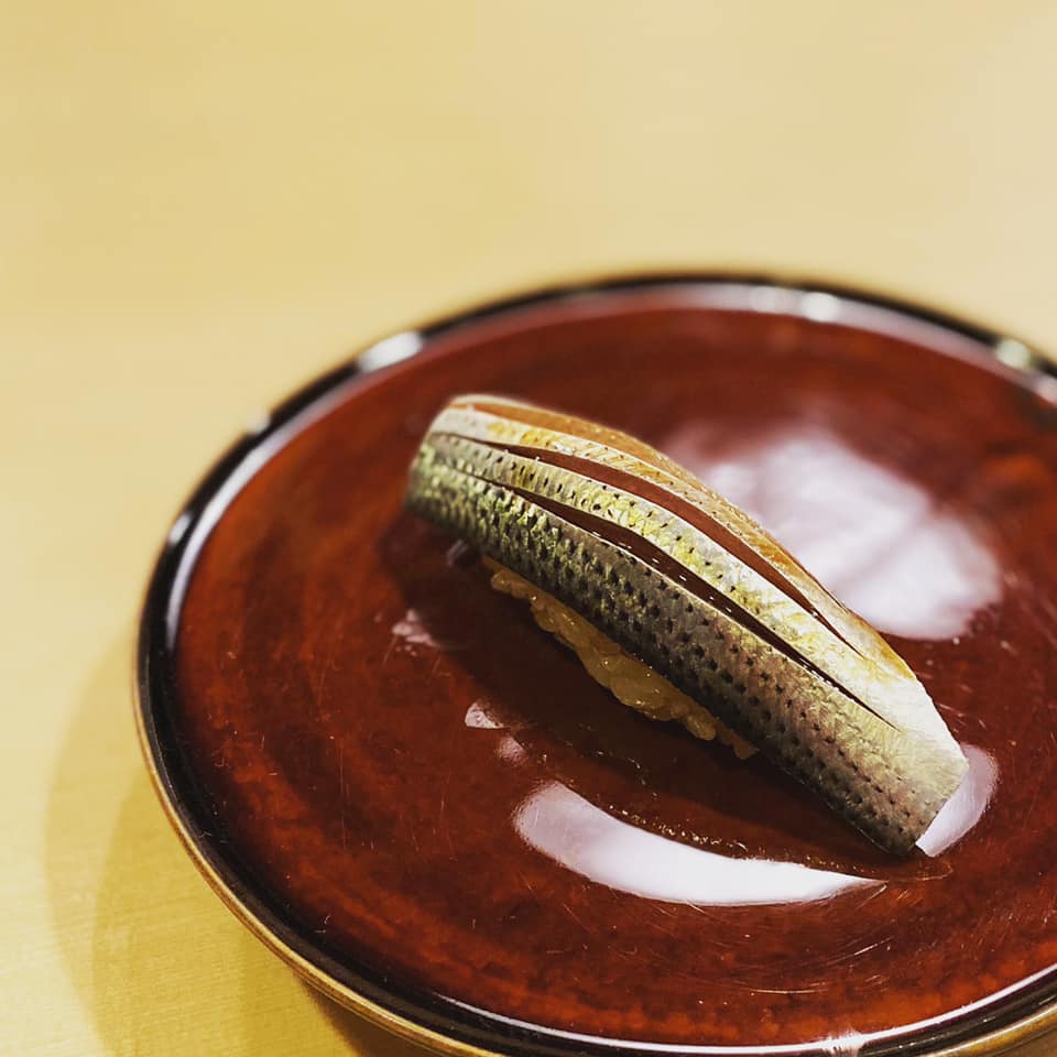 ミシュラン三ッ星を取っても全くぶれない。美しすぎる「右江田」の寿司