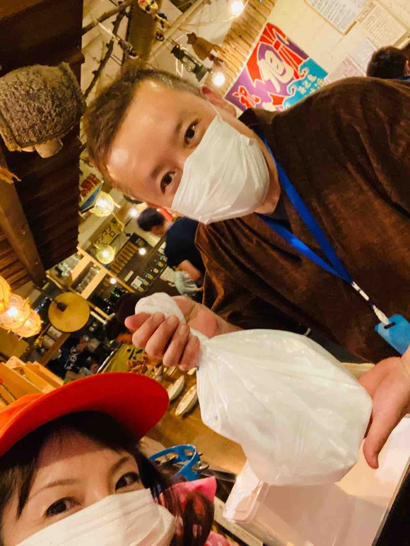 さーて、この日はどこで名古屋テイクアウトでしょう！