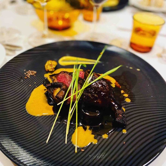 予約の行列が街の風物詩になる元祖予約が取れないビストロ「サラマンジェ ドゥ カジノ」