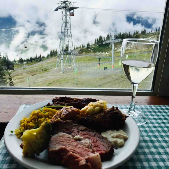 カナダの思い出⑤ウィスラー山頂に週末だけ現れるレストランで「天空バーベキュー」