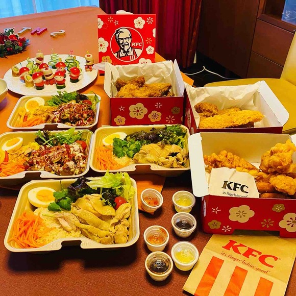 昼だけ現れるレストラン‘’久屋鶏飯‘’のチキンオーバーライス＆カオマンガイ