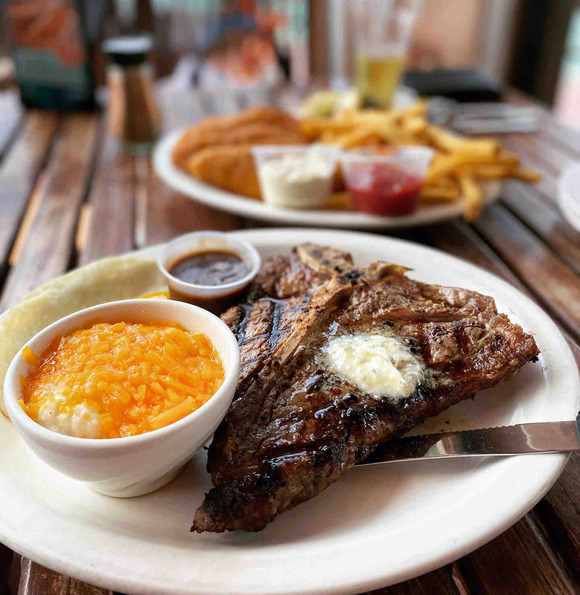 リピしまくりのアメリカンダイナー！嘉手納「シーサイド」へ