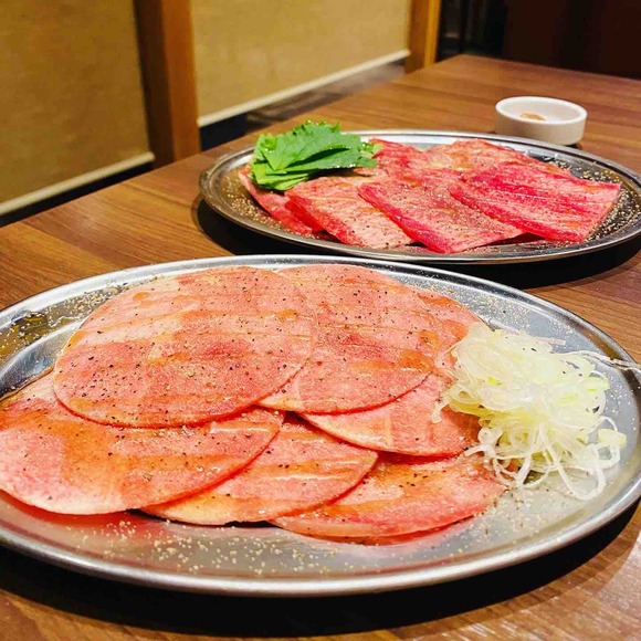 脂の少ないホルモン好きな息子と一緒に！松庵「大松屋」矢場町店