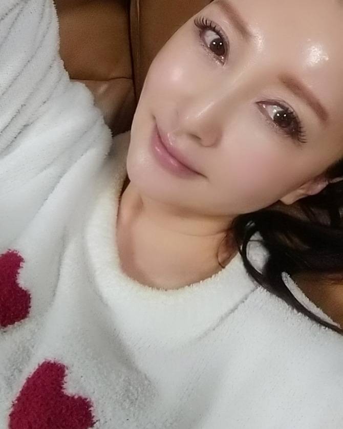 輝くようなツヤ肌は健康肌の象徴♪